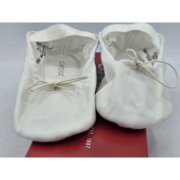 NIB Capezio Kids Daisy Ballet Flats - Color White - Size Kids 13W - Picture 4 of 10